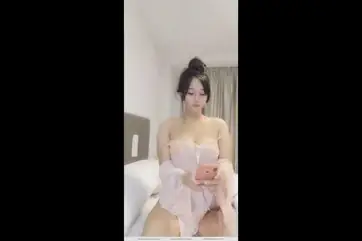 Live Show 136 Tante Girang Tanpa Sensor, Aksi Nakal Terpanas